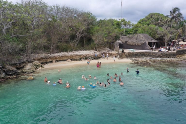Pasadía Mangata Beach Club